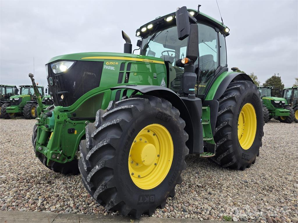 John Deere 6250R Ciągniki rolnicze