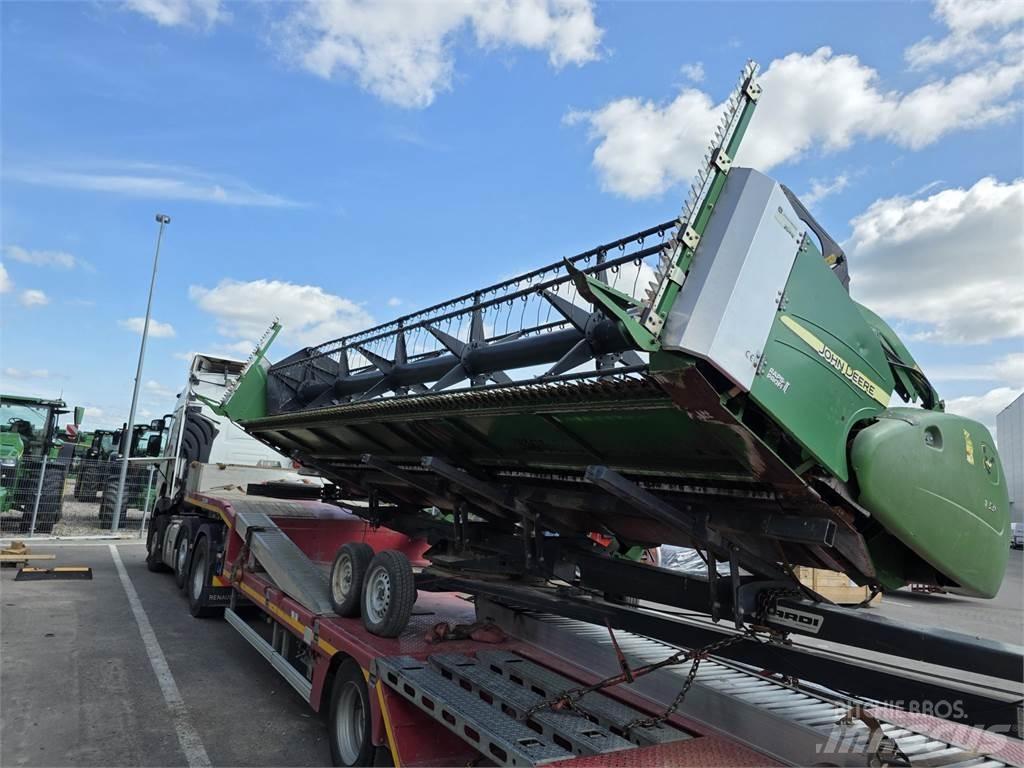 John Deere T670 Kombajny zbożowe