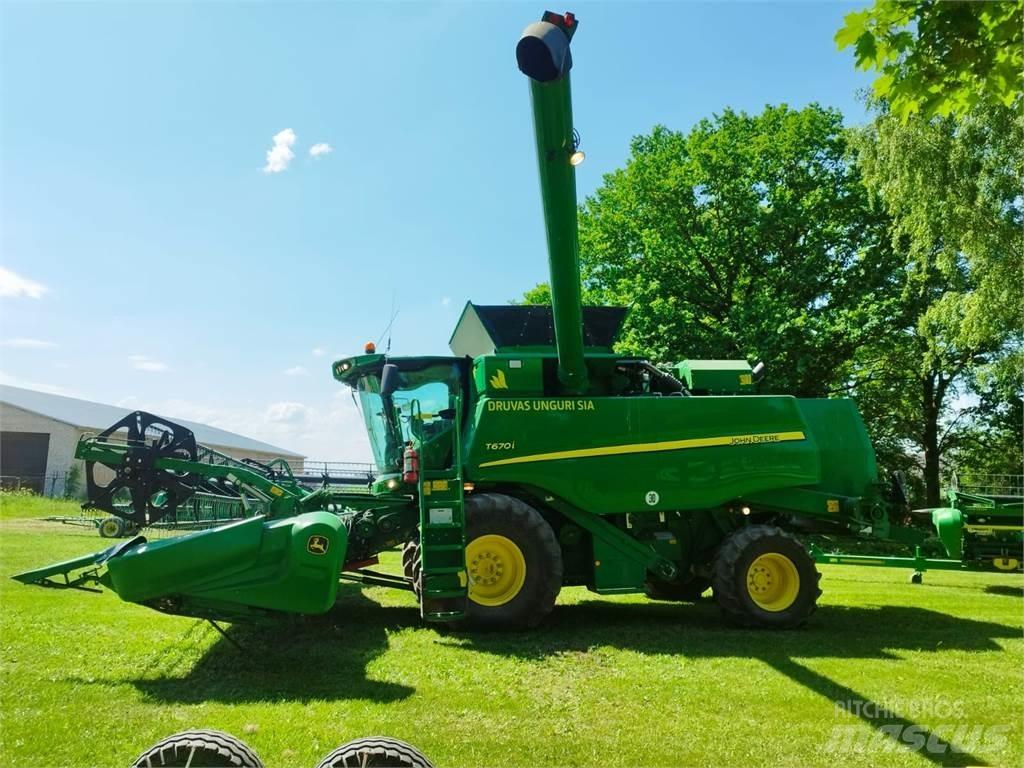John Deere T670i Kombajny zbożowe