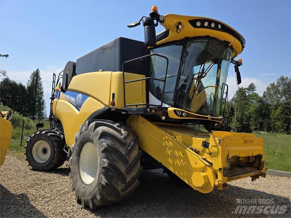 New Holland CX8.85 Kombajny zbożowe
