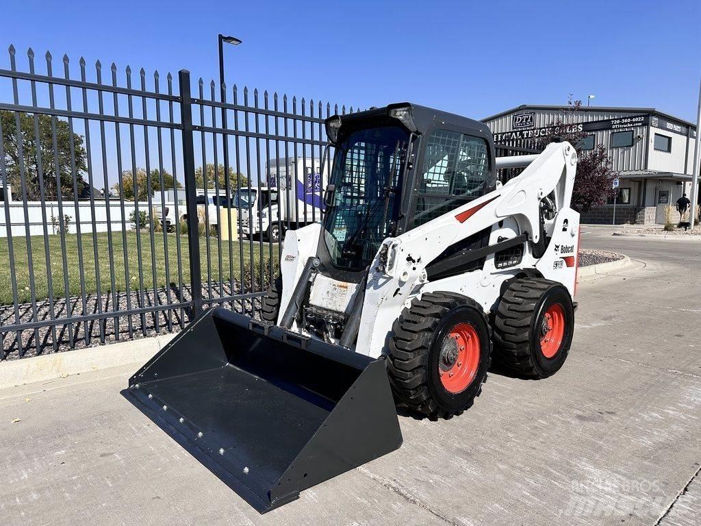 Bobcat S740 Ładowarki burtowe