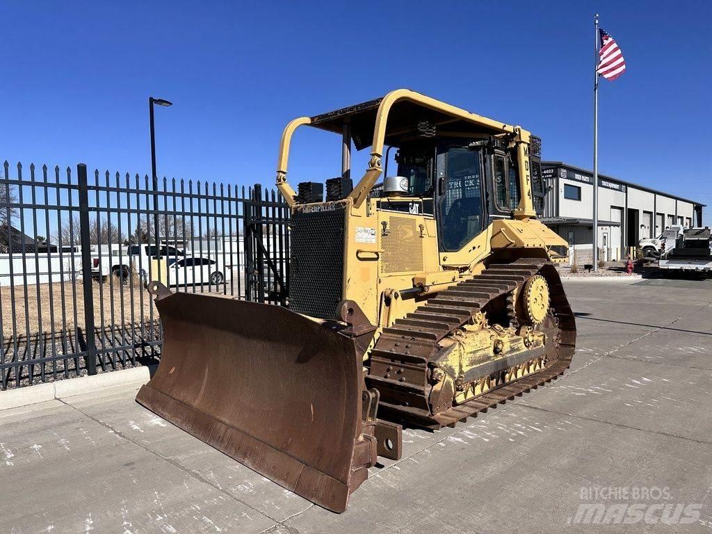 CAT D6M XL Spycharki gąsienicowe