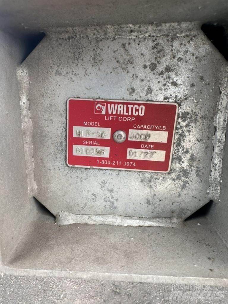  Waltco HLF-30 Windy do załadunku towarów i mebli