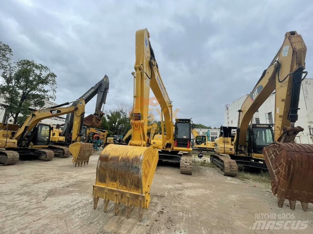 Komatsu PC 220 Koparki gąsienicowe