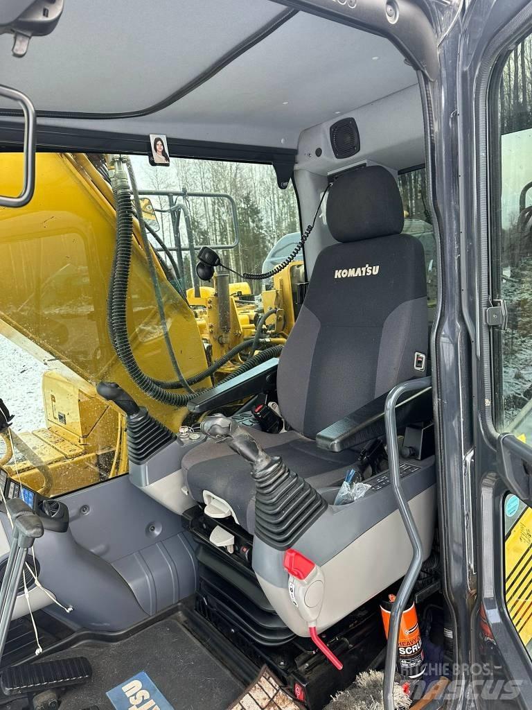 Komatsu PC210LC-11 Koparki gąsienicowe