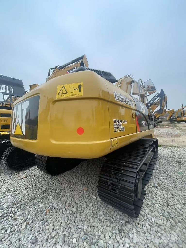 CAT 329D2L Koparki gąsienicowe