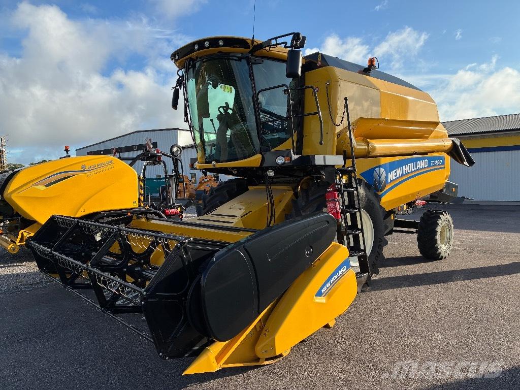 New Holland Tc 4.90 Kombajny zbożowe