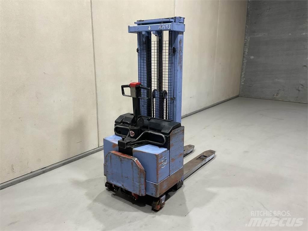 BT LSV 1250 E Samojezdne maszyny do załadunku