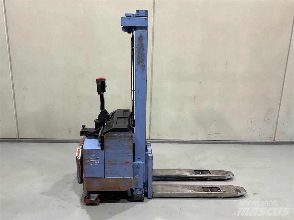BT LSV 1250 E Samojezdne maszyny do załadunku