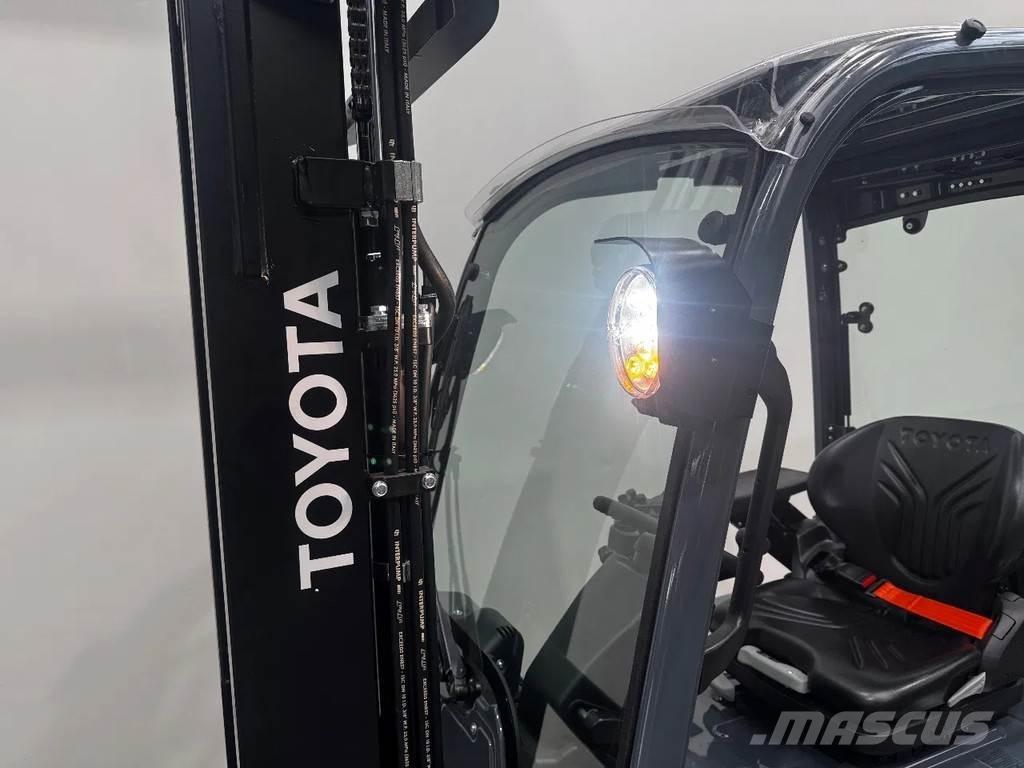 Toyota 8 FBM 20 T Wózki elektryczne
