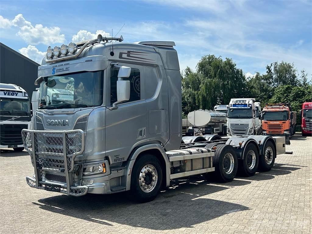 Scania R 650 8X4 Pojazdy pod zabudowę