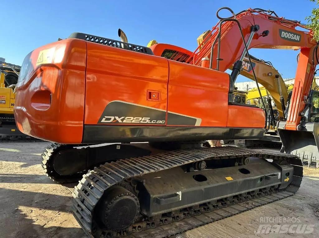 Doosan DX 225 LC Minikoparki