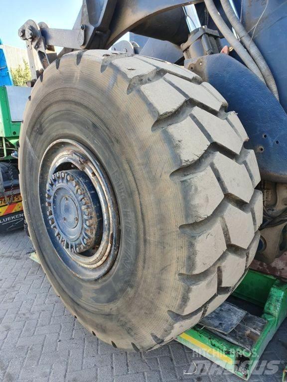 Michelin 29.5 R29 Opony, koła i felgi