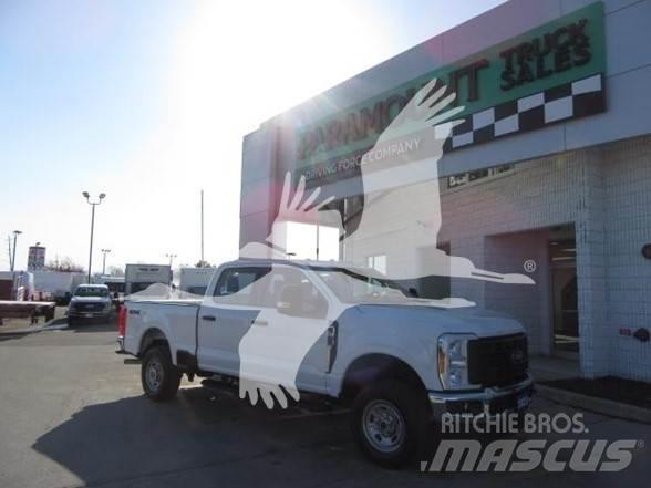 Ford F250 Maszyny budowlane - Inne