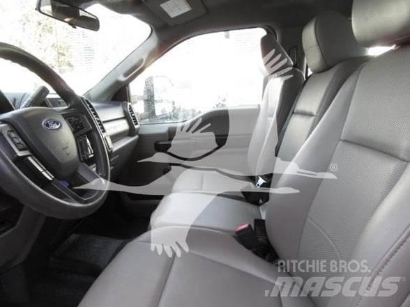 Ford F550 Maszyny budowlane - Inne