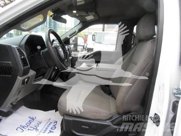 Ford F550 Maszyny budowlane - Inne