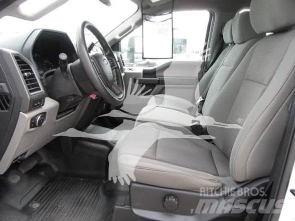 Ford F550 Maszyny budowlane - Inne