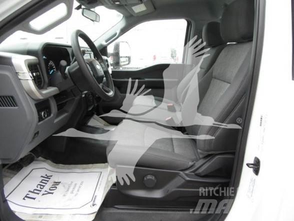 Ford F550 Maszyny budowlane - Inne