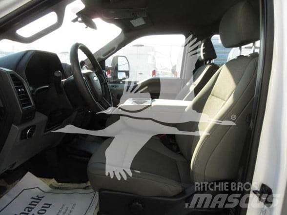 Ford F550 Maszyny budowlane - Inne