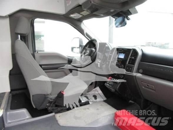 Ford F550 Maszyny budowlane - Inne