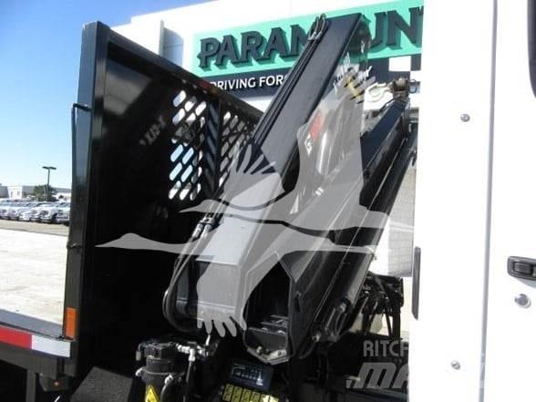 Hino L7 Ciężarówki typu Platforma / Skrzynia