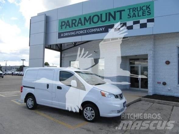 Nissan NV200 Maszyny budowlane - Inne