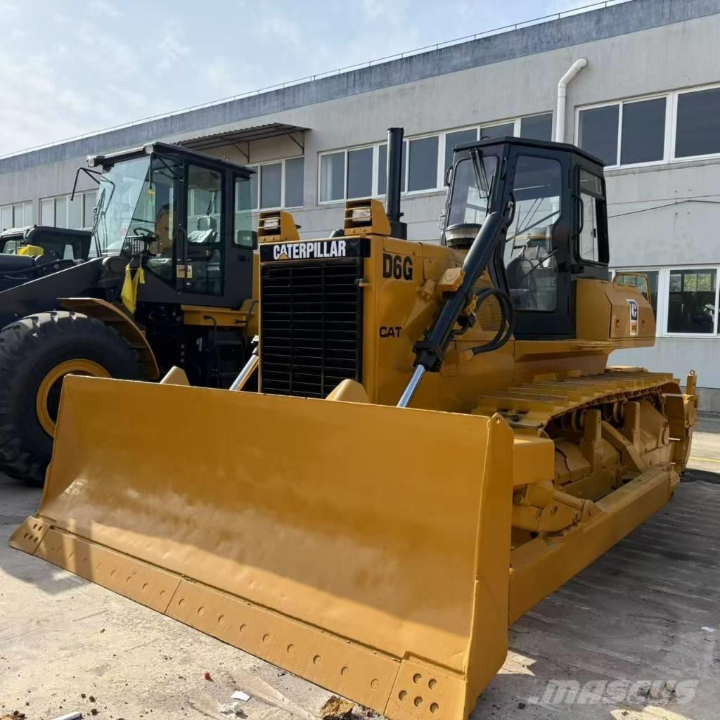 CAT D6G Spycharki gąsienicowe