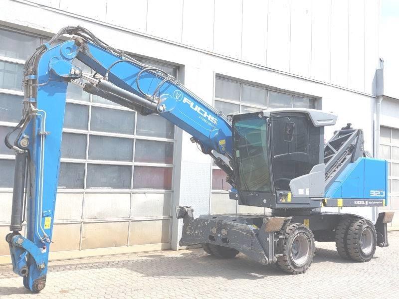 Fuchs MHL 320 F Koparki przeładunkowe