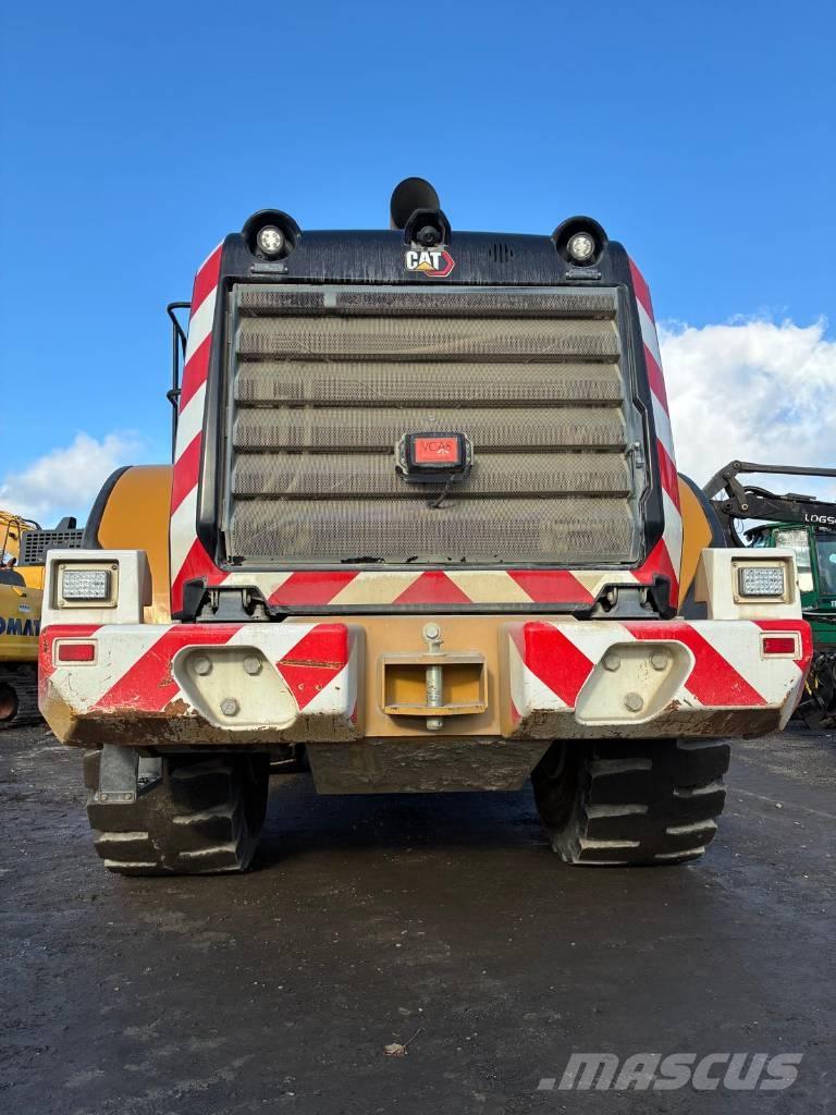 CAT 966 Ładowarki kołowe