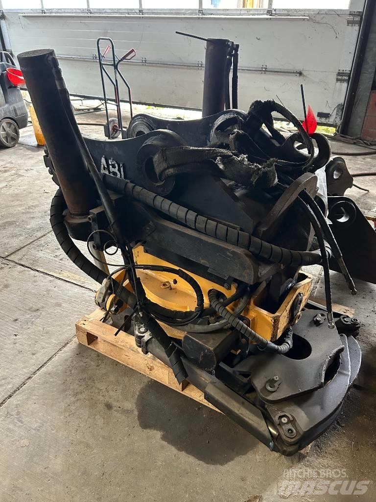 Engcon Tiltrotator Rotatory