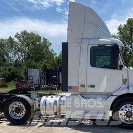 Volvo VNL 64T200 Ciągniki siodłowe