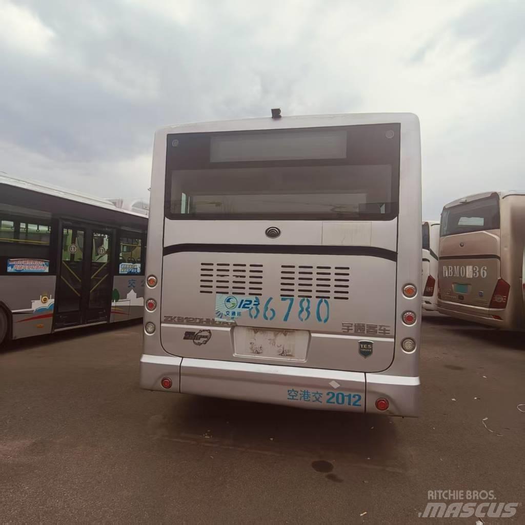 Yutong ZK6120DHNGAA Autobusy miejskie
