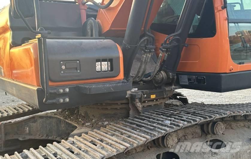 Doosan DX220 Koparki gąsienicowe