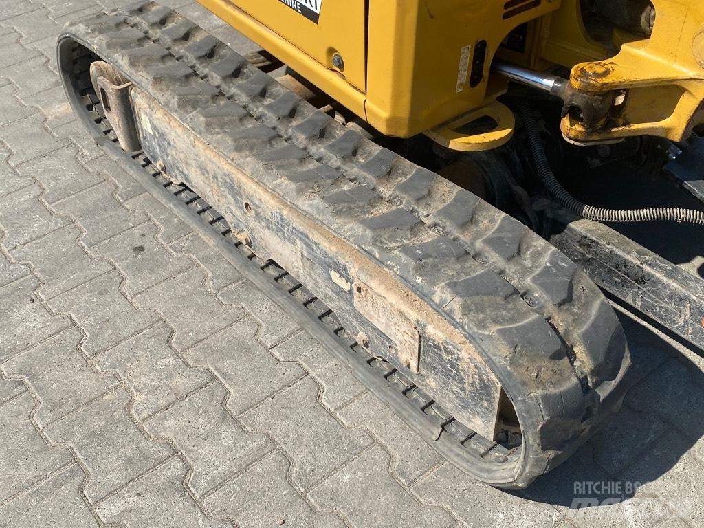 CAT 301.8 Minikoparki