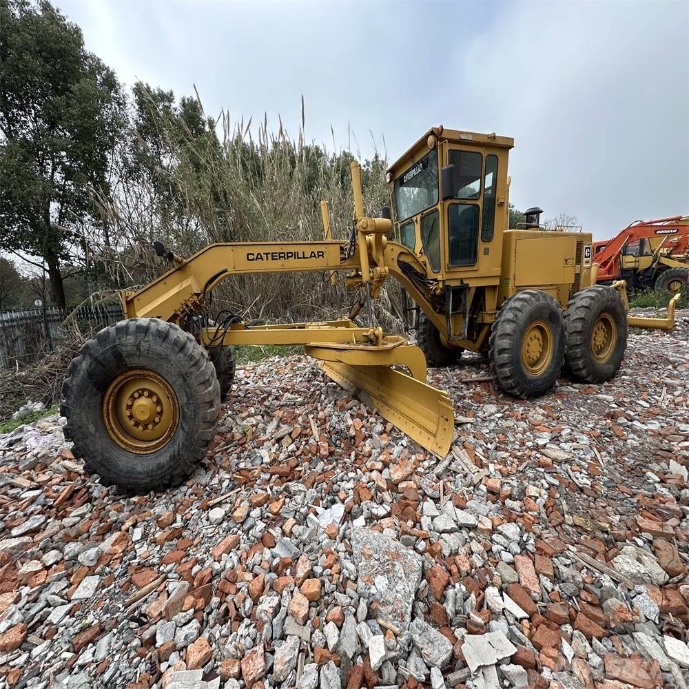 CAT 140 G Równiarki