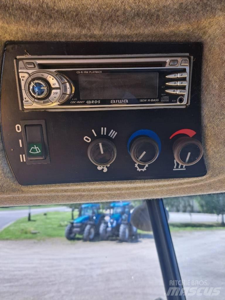 New Holland TC5050 Kombajny zbożowe