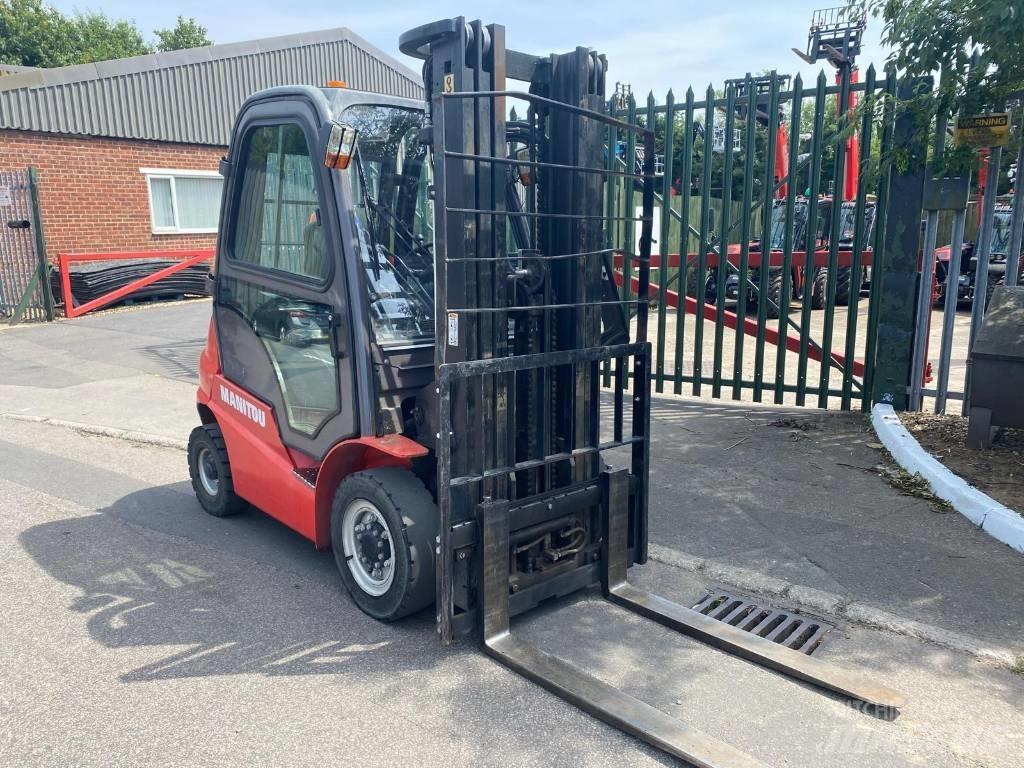 Manitou Mi25D Wózki Diesla