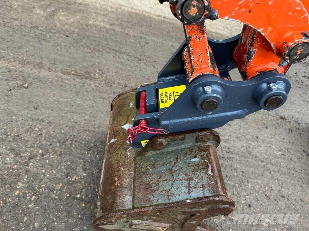 Hitachi ZX19U-5A Minikoparki