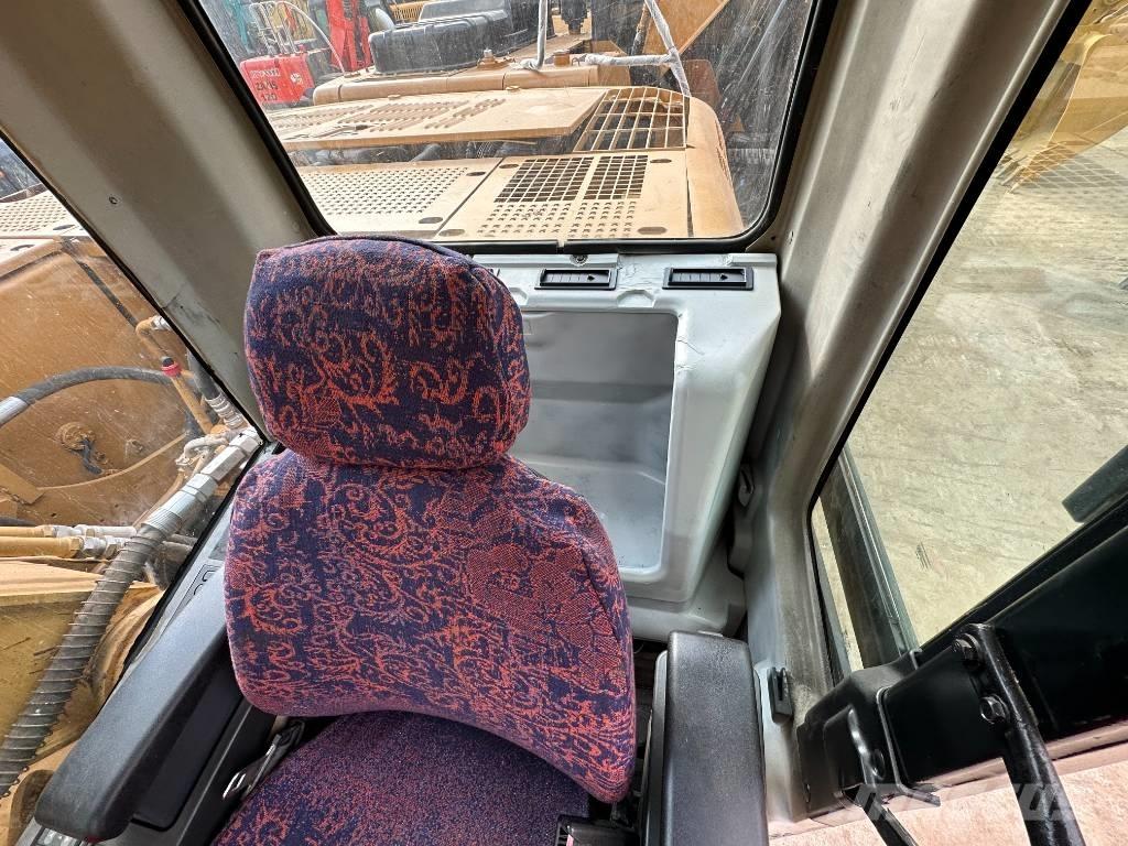 CAT 320 C L Koparki gąsienicowe
