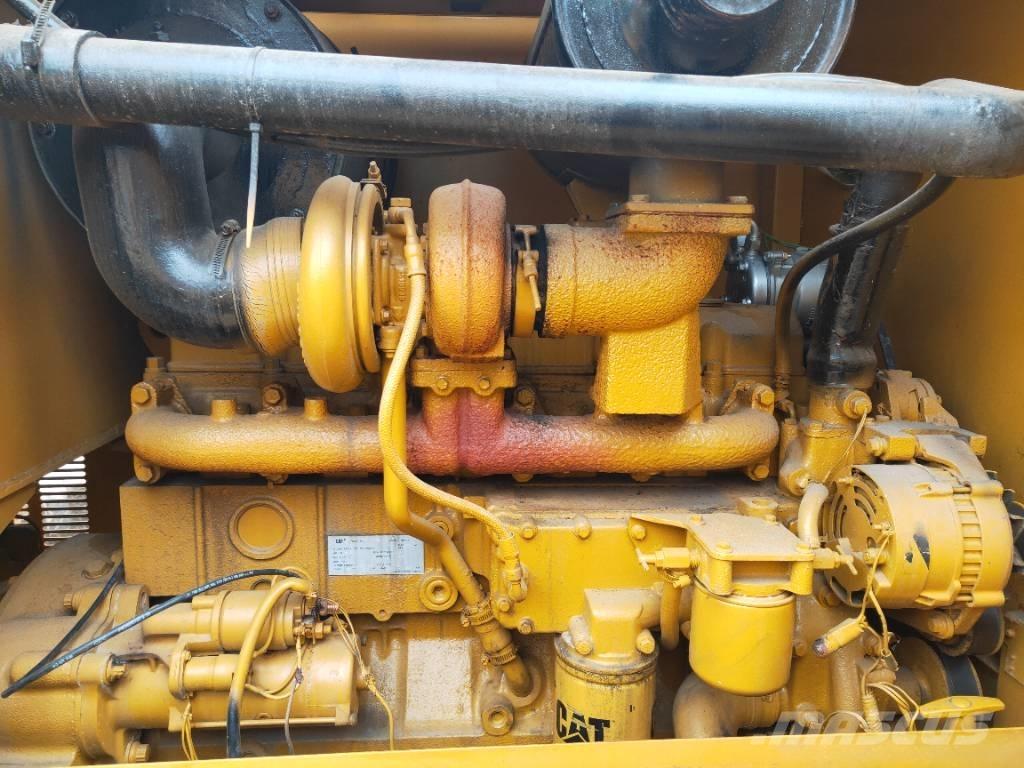 CAT 140K Równiarki