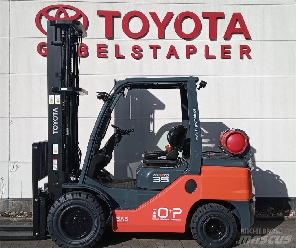 Toyota 02-8FGJF35 Wózki LPG