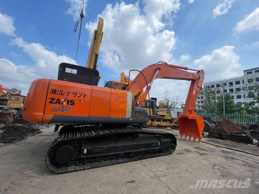 Hitachi ZX 240 Koparki gąsienicowe