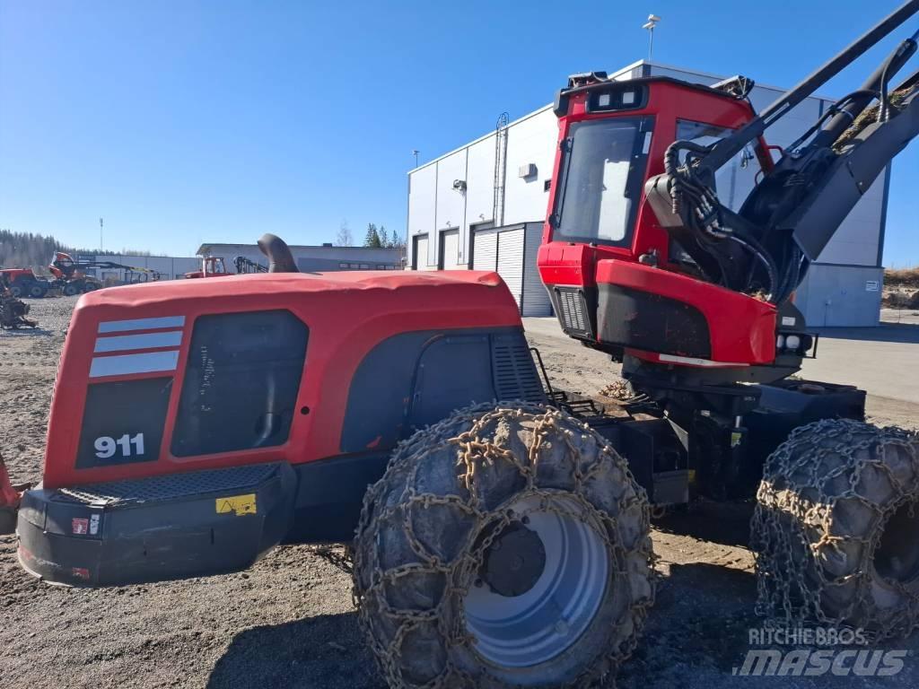 Komatsu 911 Harwestery