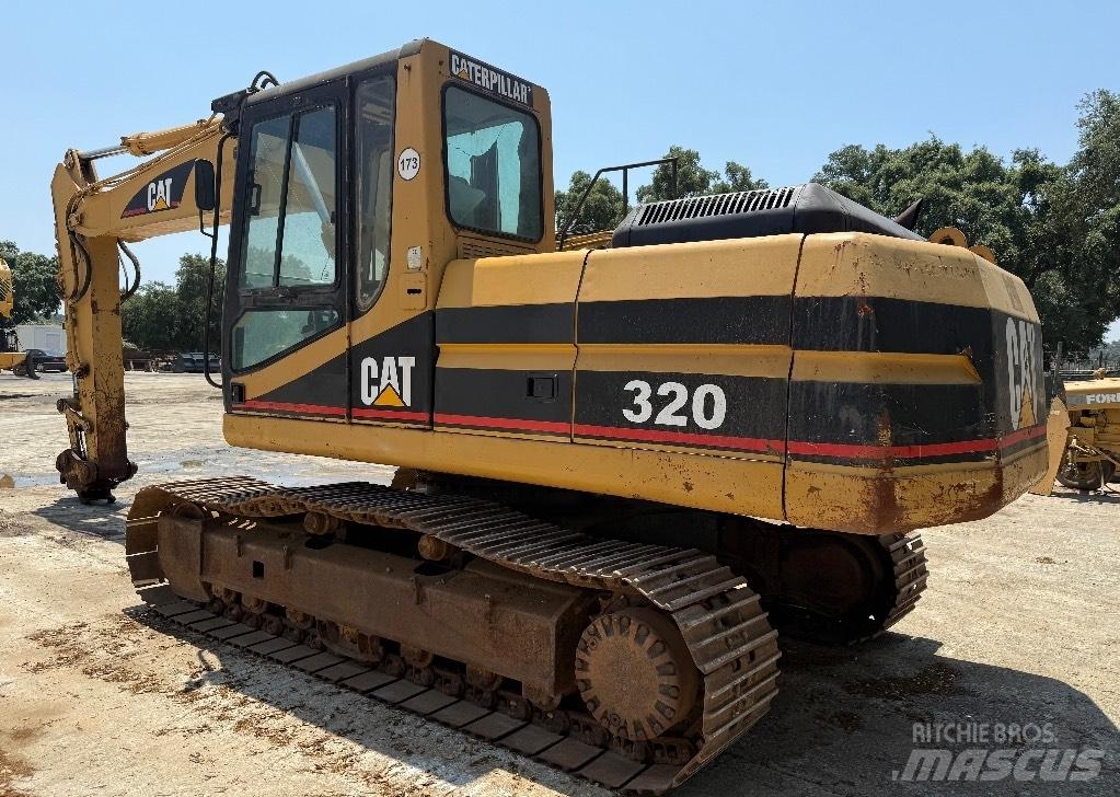 CAT 320 L Koparki gąsienicowe
