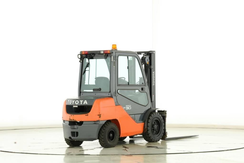 Toyota 02-8-FDF-30 Wózki Diesla