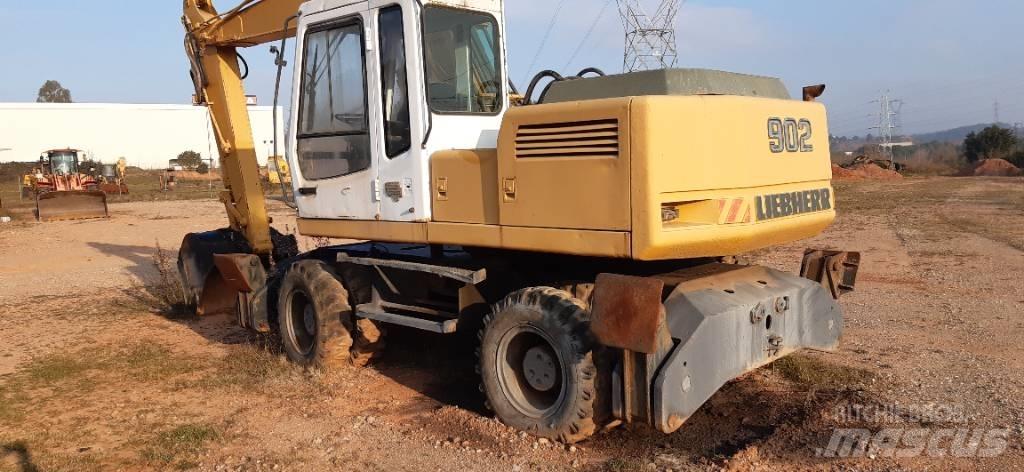 Liebherr A 902 Koparki kołowe