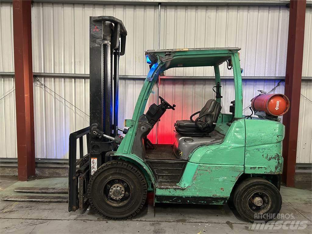 Mitsubishi FG40NT Wózki LPG