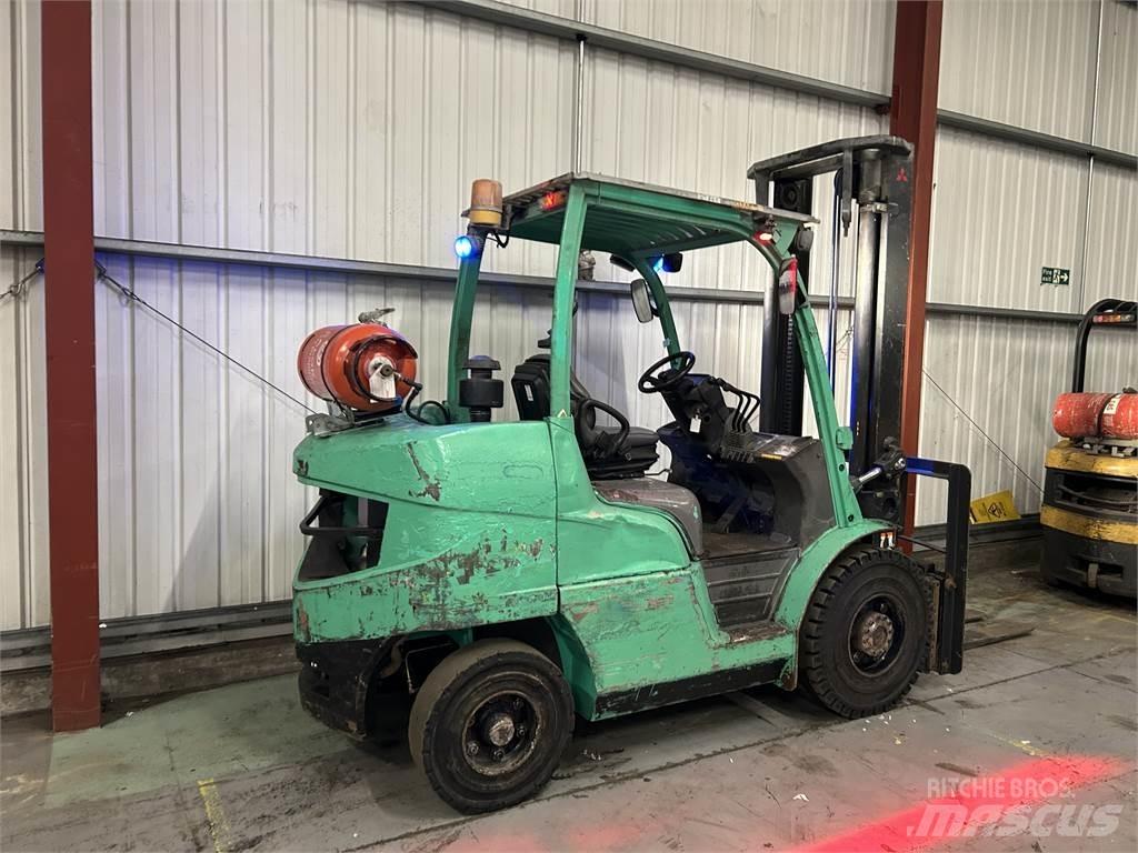 Mitsubishi FG40NT Wózki LPG
