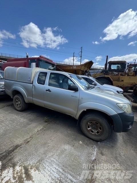 Toyota Hilux Pick-upy / Pojazdy z otwieranymi burtami