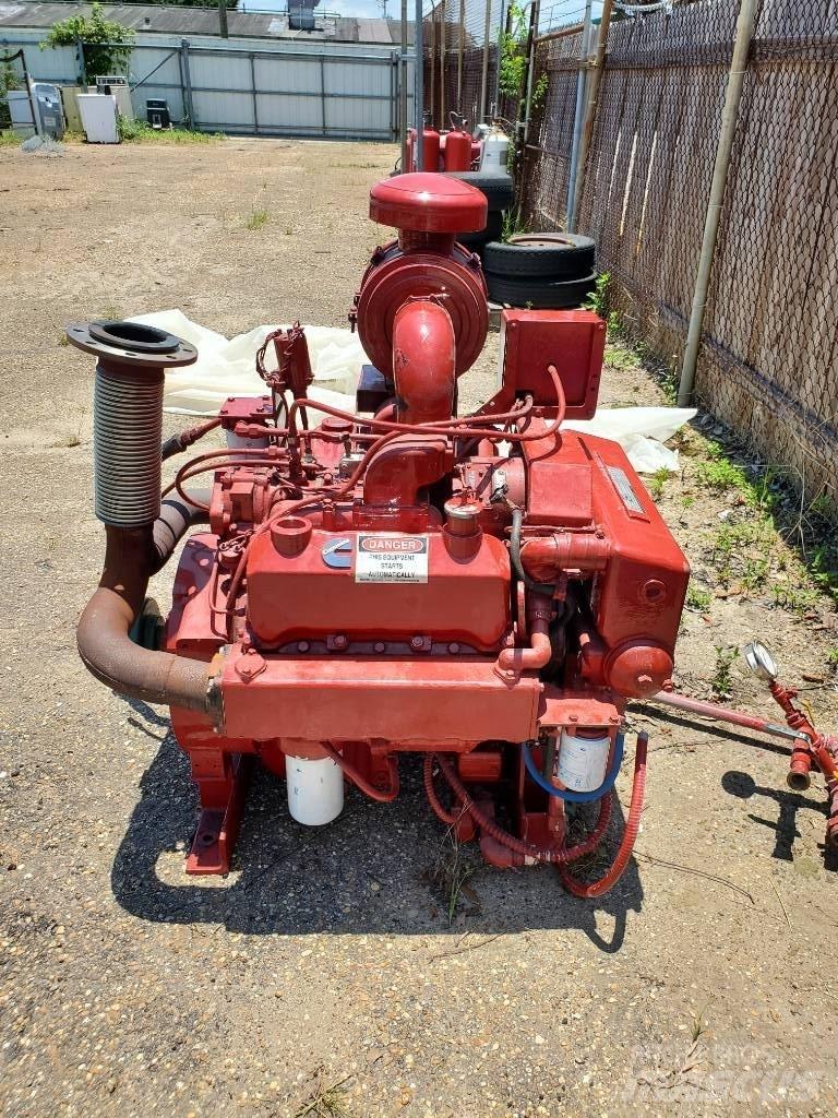 Cummins V-378- F2 Kampery i przyczepy kempingowe